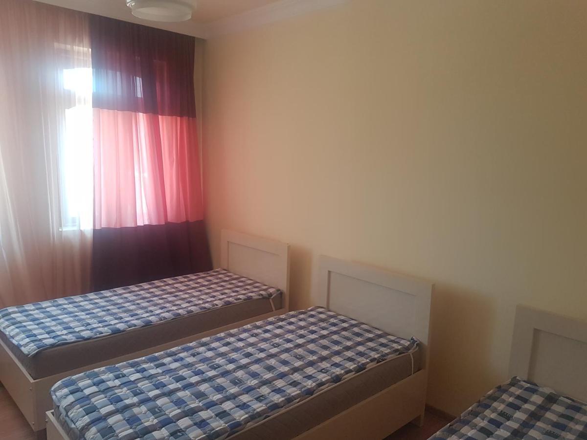 Guest House Luka Batumi Exterior photo